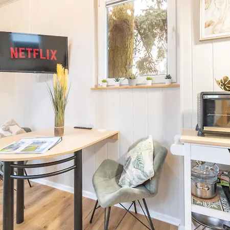 Holiday home Gemuetliches Tiny House Im Gruenen Kehrig