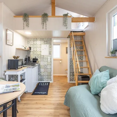 Holiday home Gemuetliches Tiny House Im Gruenen *